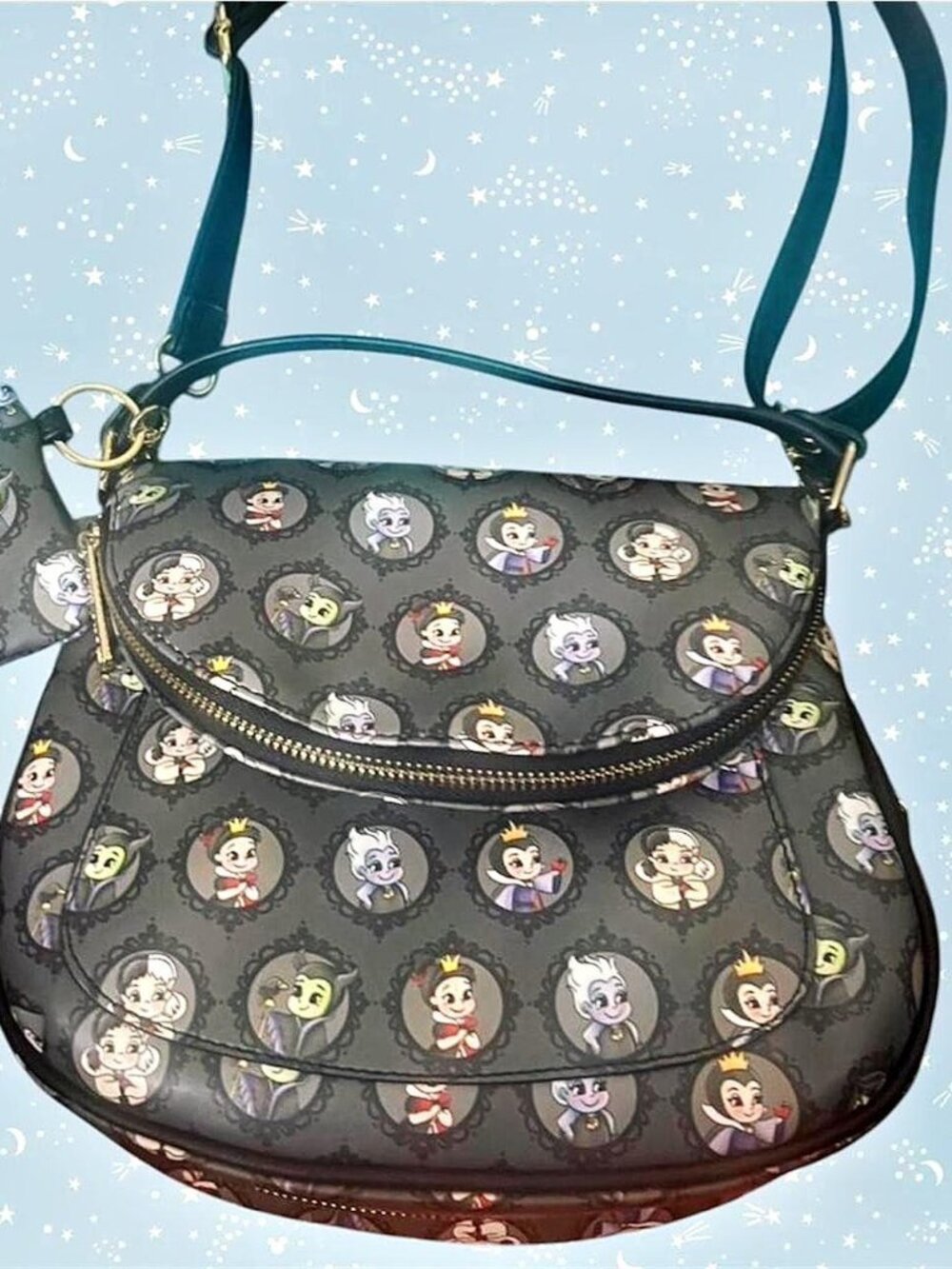 NWOT Loungefly Disney Villains Chibi Crossbody Bag with matching keychain wallet